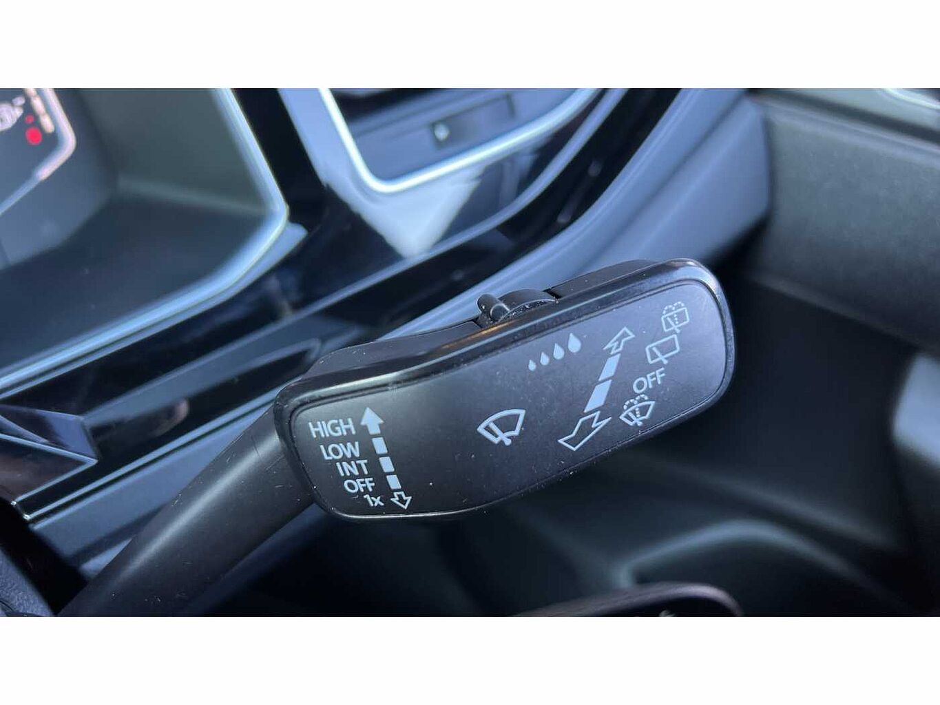 Volkswagen Taigo 1.5 TSI (150ps) R-Line DSG