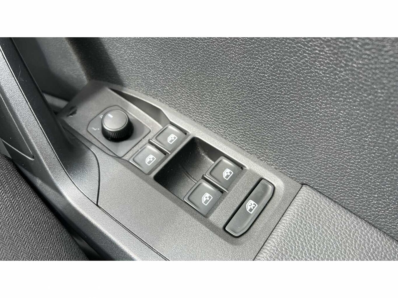SEAT Arona 1.0 TSI (110ps) SE Technology DSG SUV