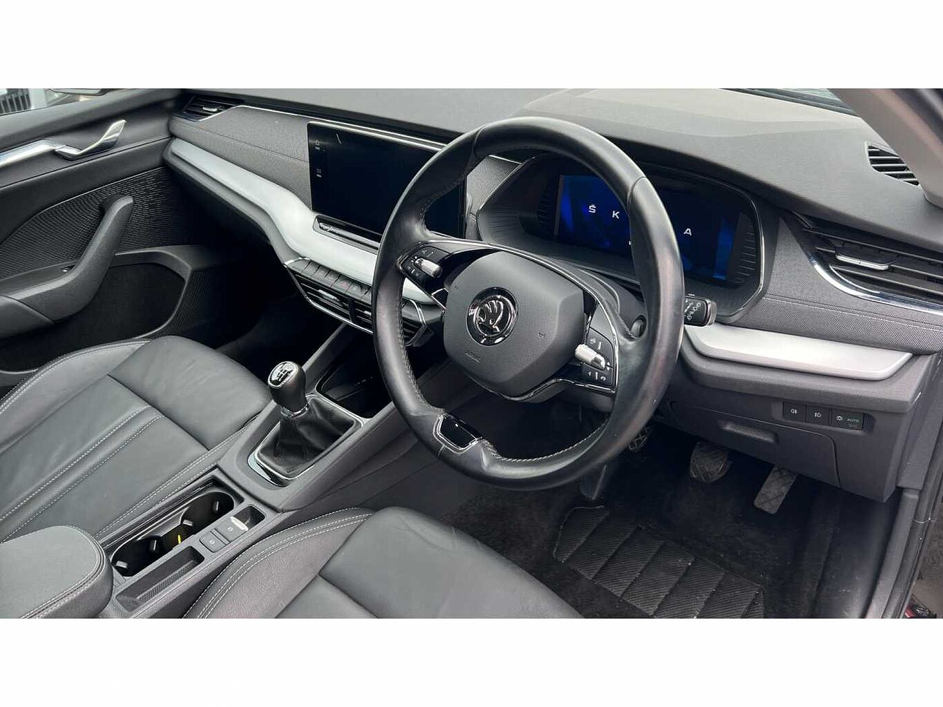 SKODA Octavia Hatchback (2017) 1.5 TSI ACT SE L (150PS)