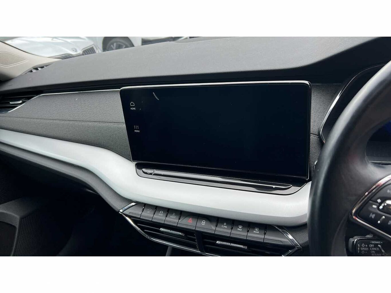 SKODA Octavia Hatchback (2017) 1.5 TSI ACT SE L (150PS)