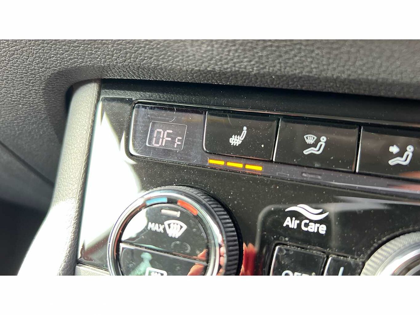 SKODA Karoq SUV 1.5 TSI (150ps) SE L ACT