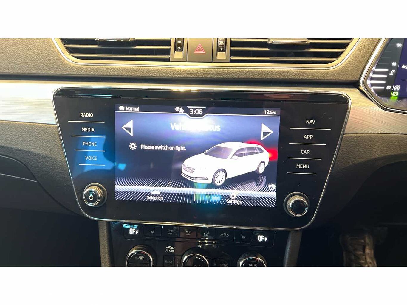 SKODA SUPERB 1.5 TSI SE Technology 5dr DSG