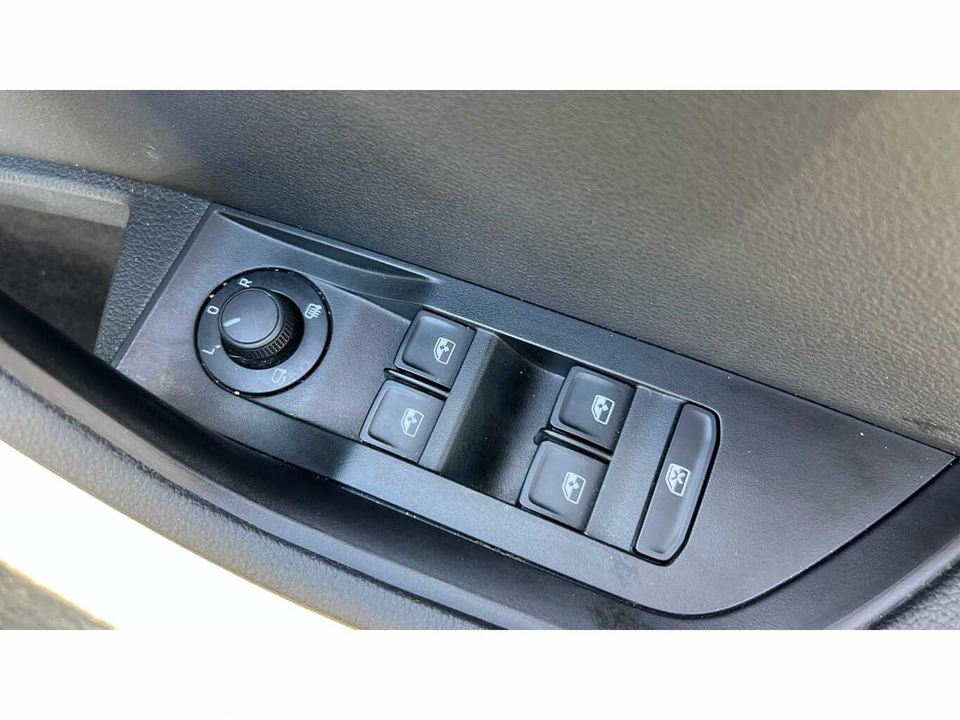 SKODA SUPERB 1.5 TSI SE Technology 5dr DSG