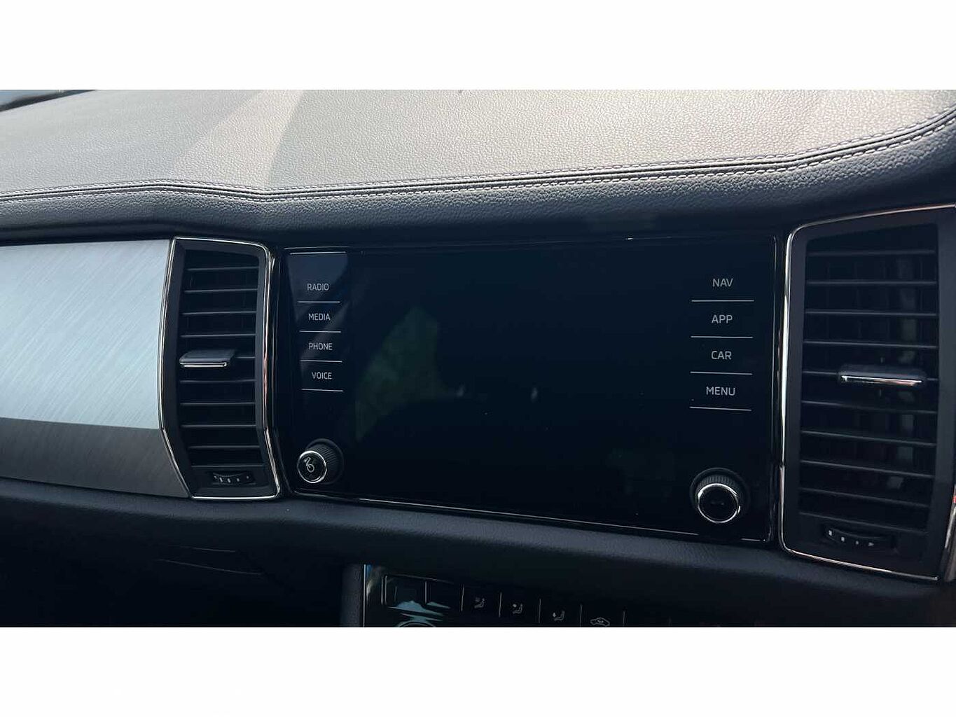 SKODA KODIAQ 1.5 TSI SE Drive 5dr DSG [7 Seat]