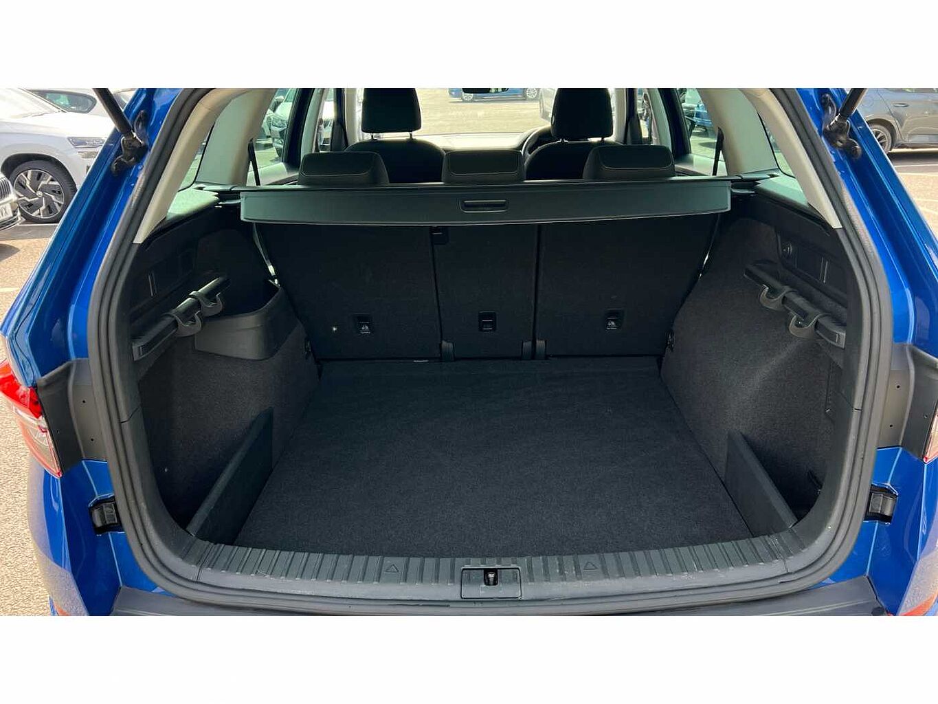 SKODA KODIAQ 1.5 TSI SE Drive 5dr DSG [7 Seat]