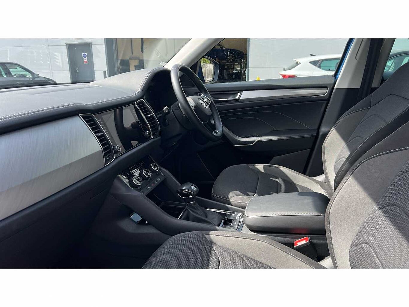 SKODA KODIAQ 1.5 TSI SE Drive 5dr DSG [7 Seat]