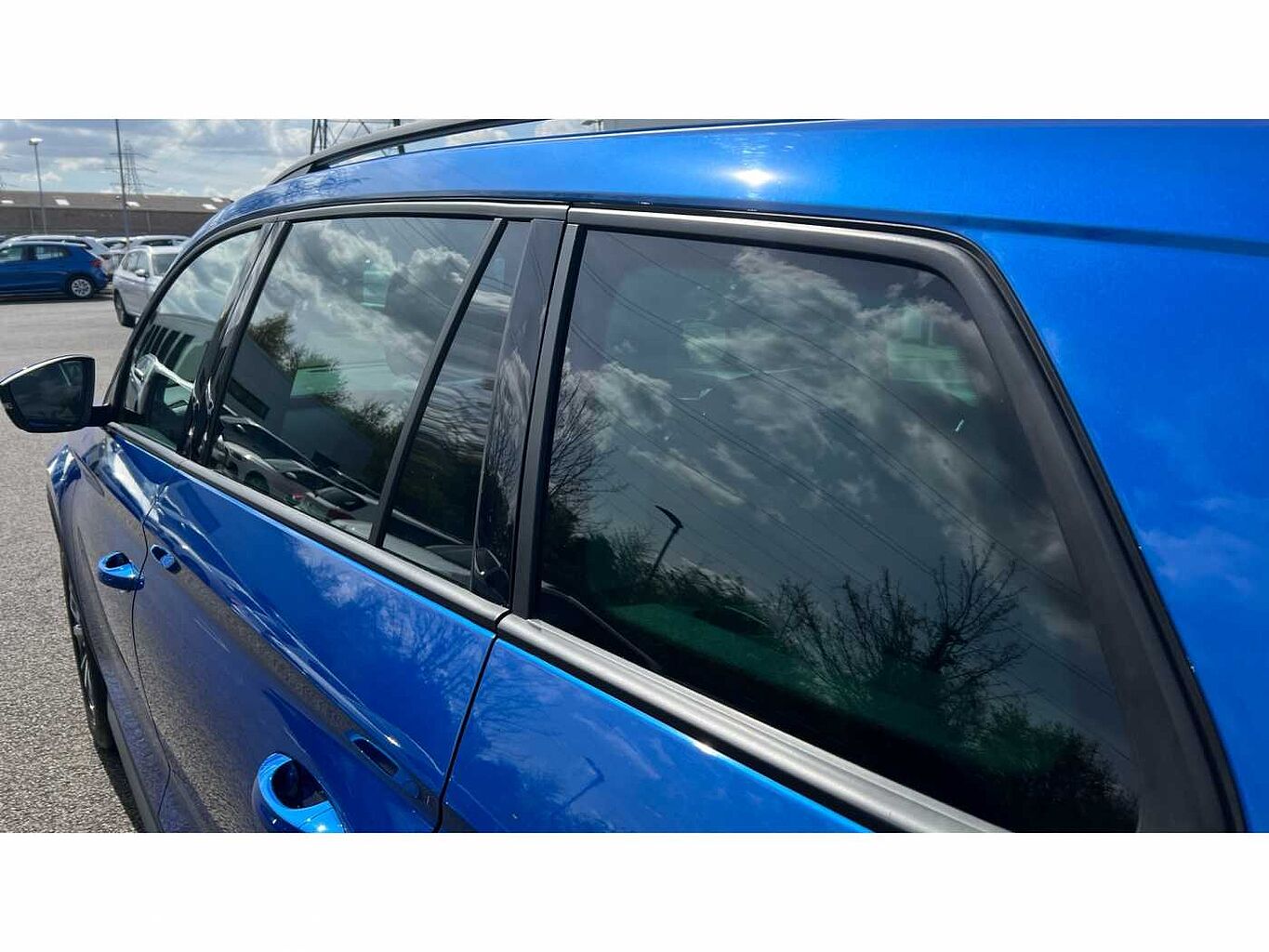SKODA KODIAQ 1.5 TSI SE Drive 5dr DSG [7 Seat]