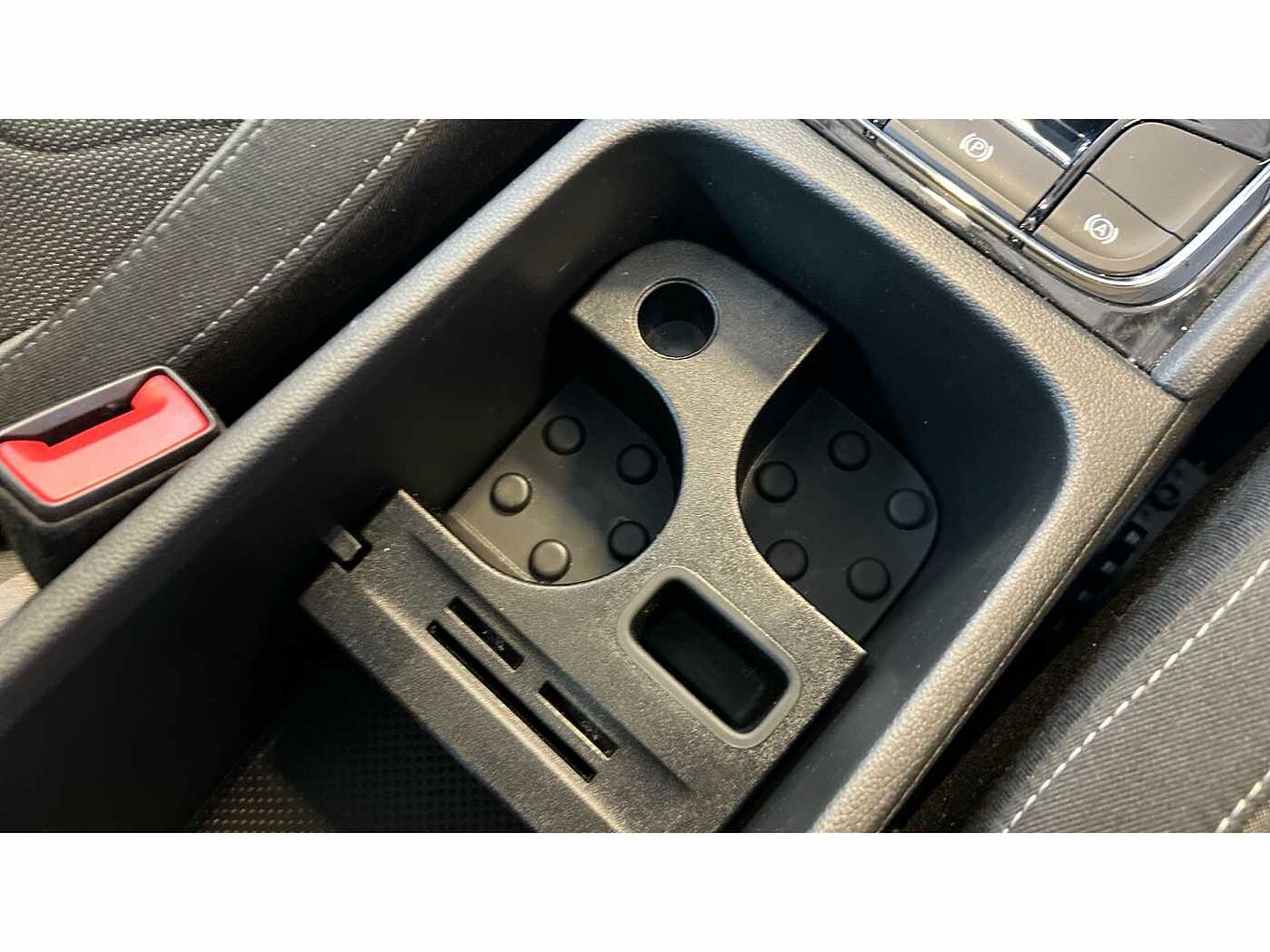 SKODA KODIAQ 1.5 TSI SE Drive 5dr DSG [7 Seat]