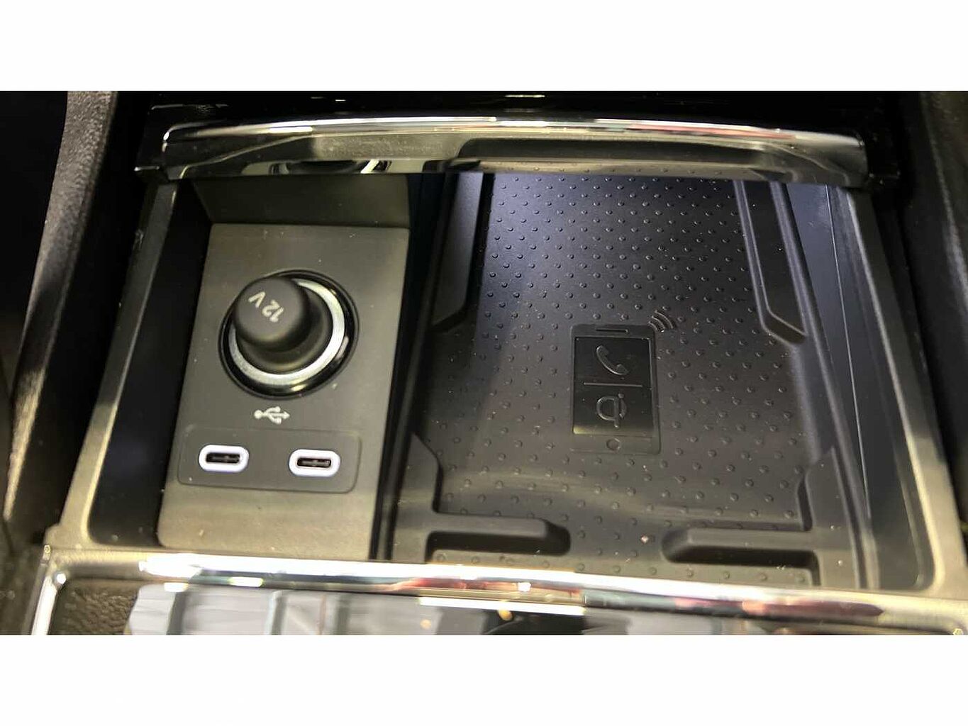 SKODA Karoq SUV 1.5 TSI (150ps) SportLine ACT