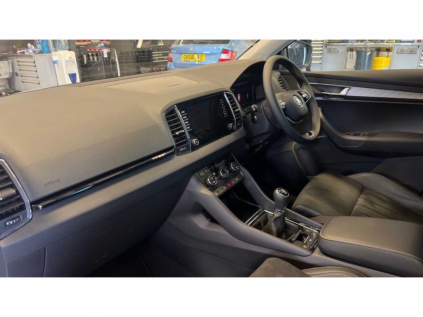 SKODA KAROQ 1.5 TSI SE L 5dr