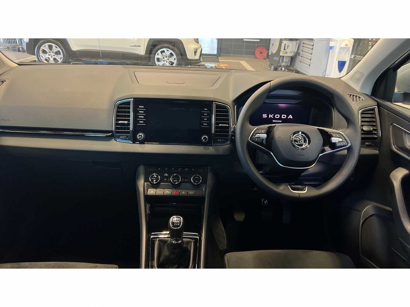 SKODA KAROQ 1.5 TSI SE L 5dr