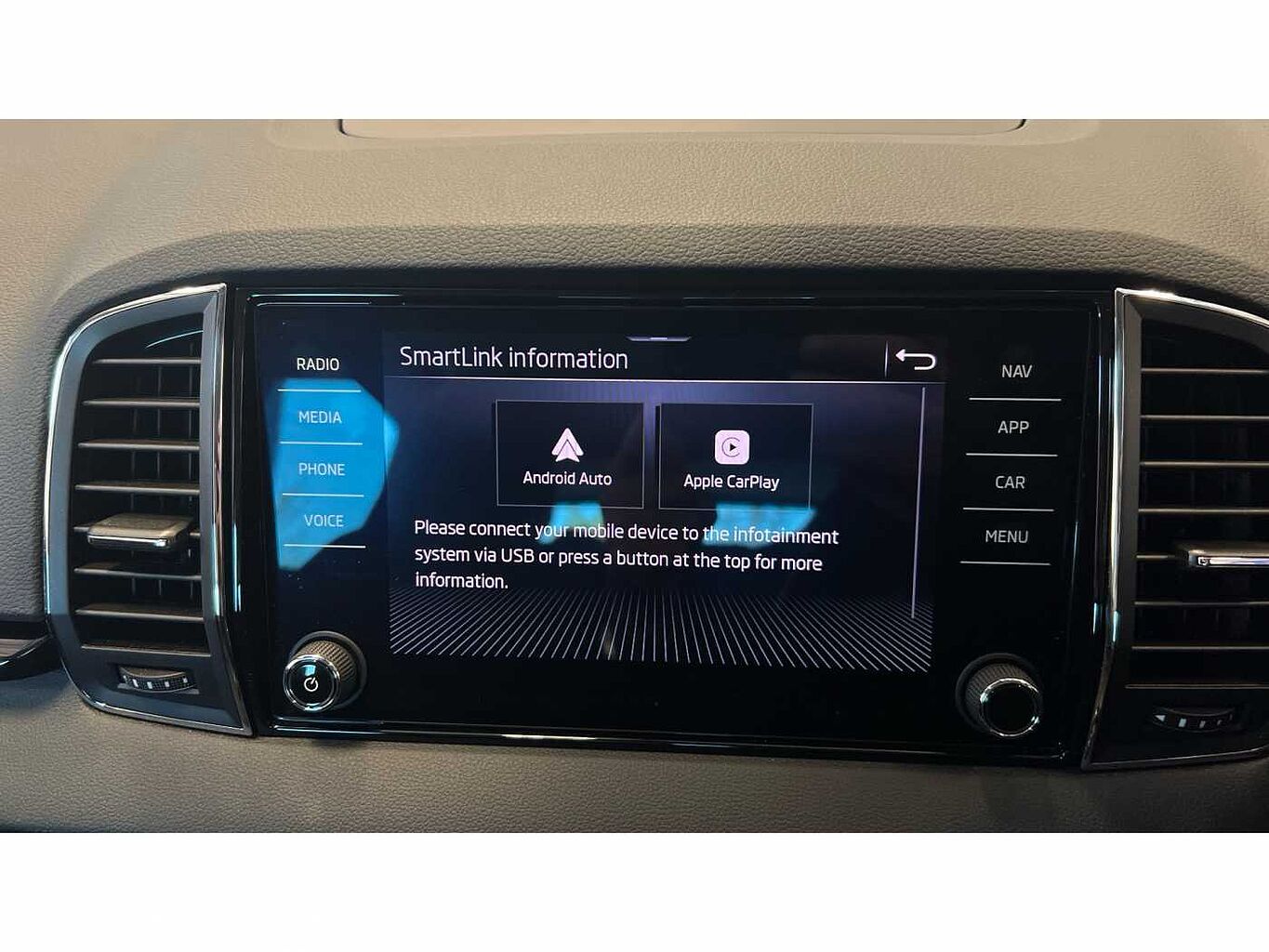 SKODA KAROQ 1.5 TSI SE L 5dr