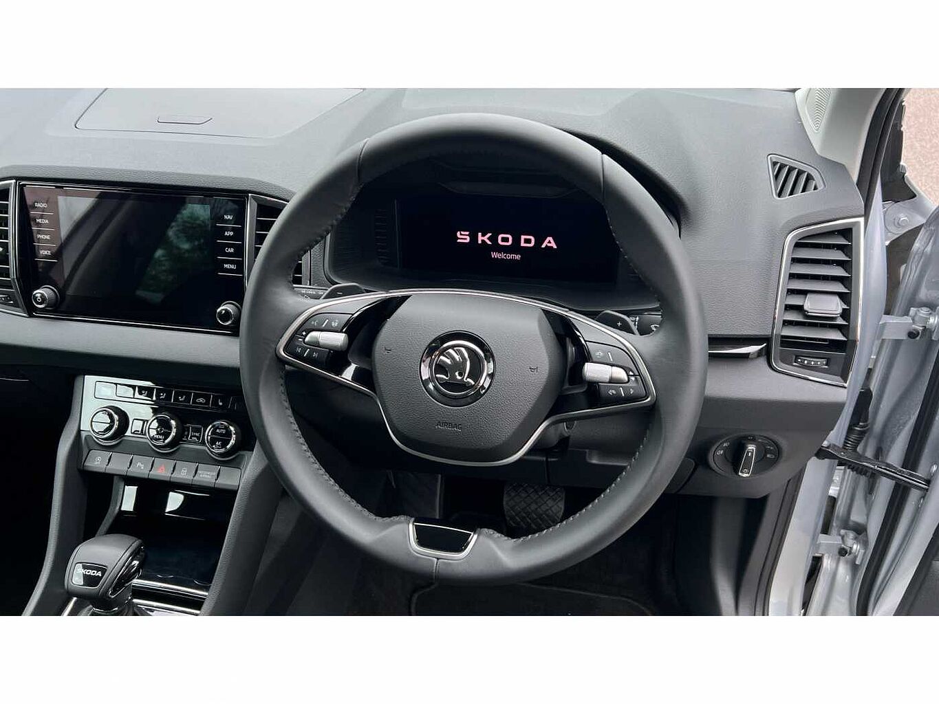 SKODA Karoq SUV 1.5 TSI (150ps) SE L ACT DSG