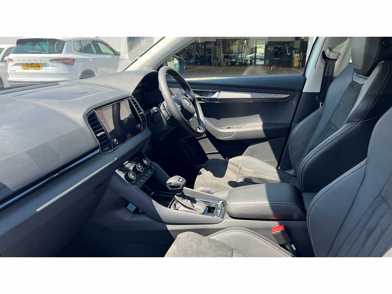 SKODA Karoq SUV 1.5 TSI (150ps) SE L ACT DSG